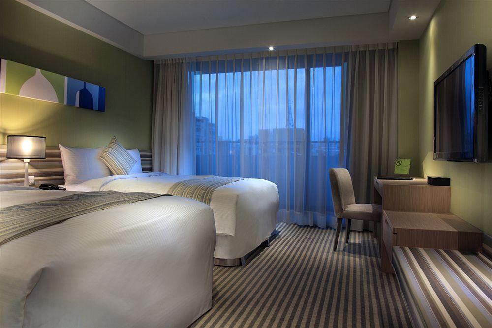Park City Hotel Central Taichung Exteriör bild