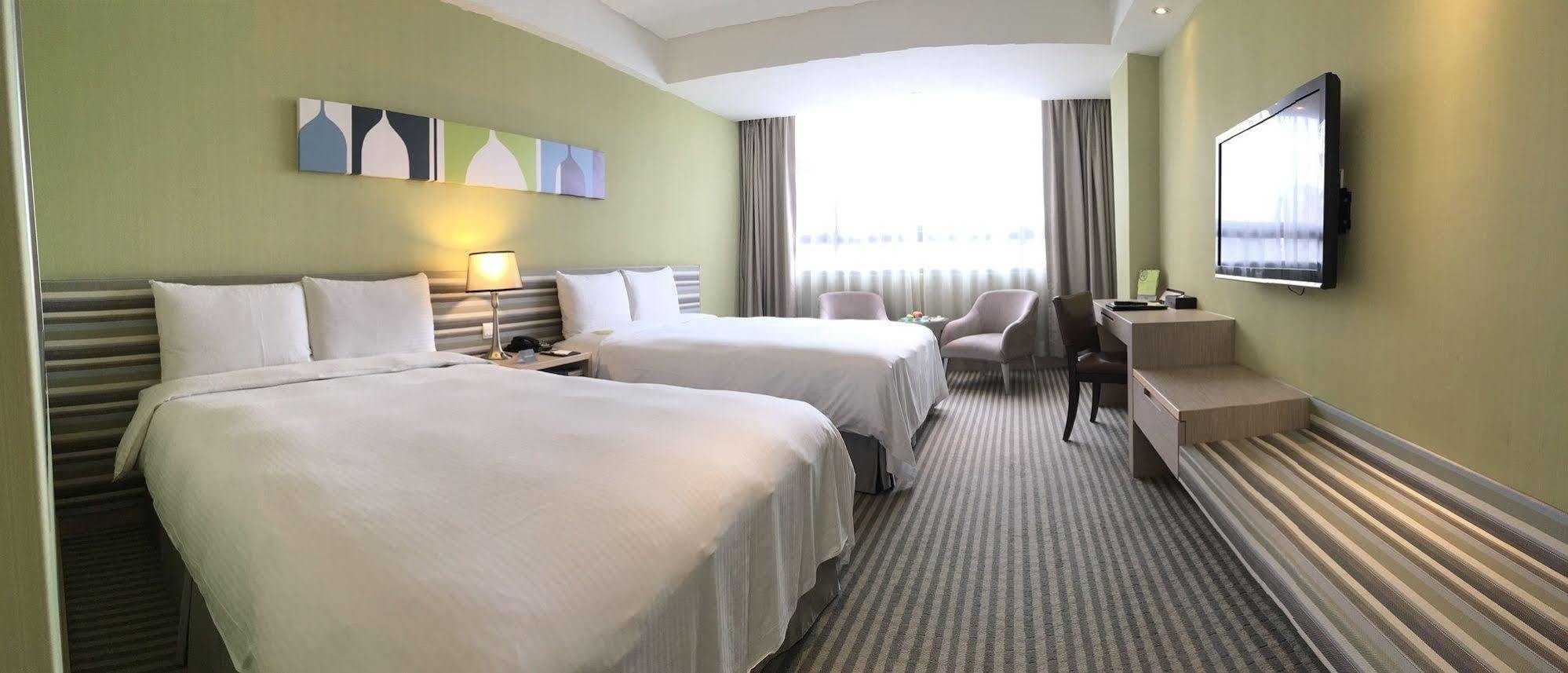 Park City Hotel Central Taichung Exteriör bild